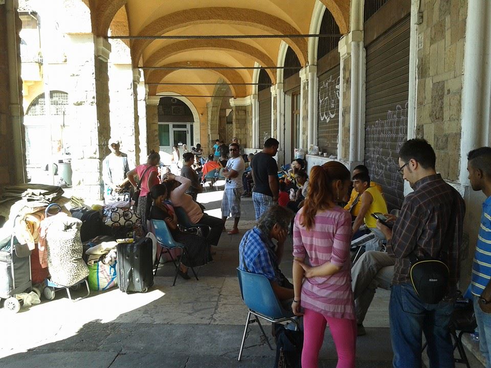 I cittadini protestano contro il TMB di via Salaria e il Municipio ospita i ROM